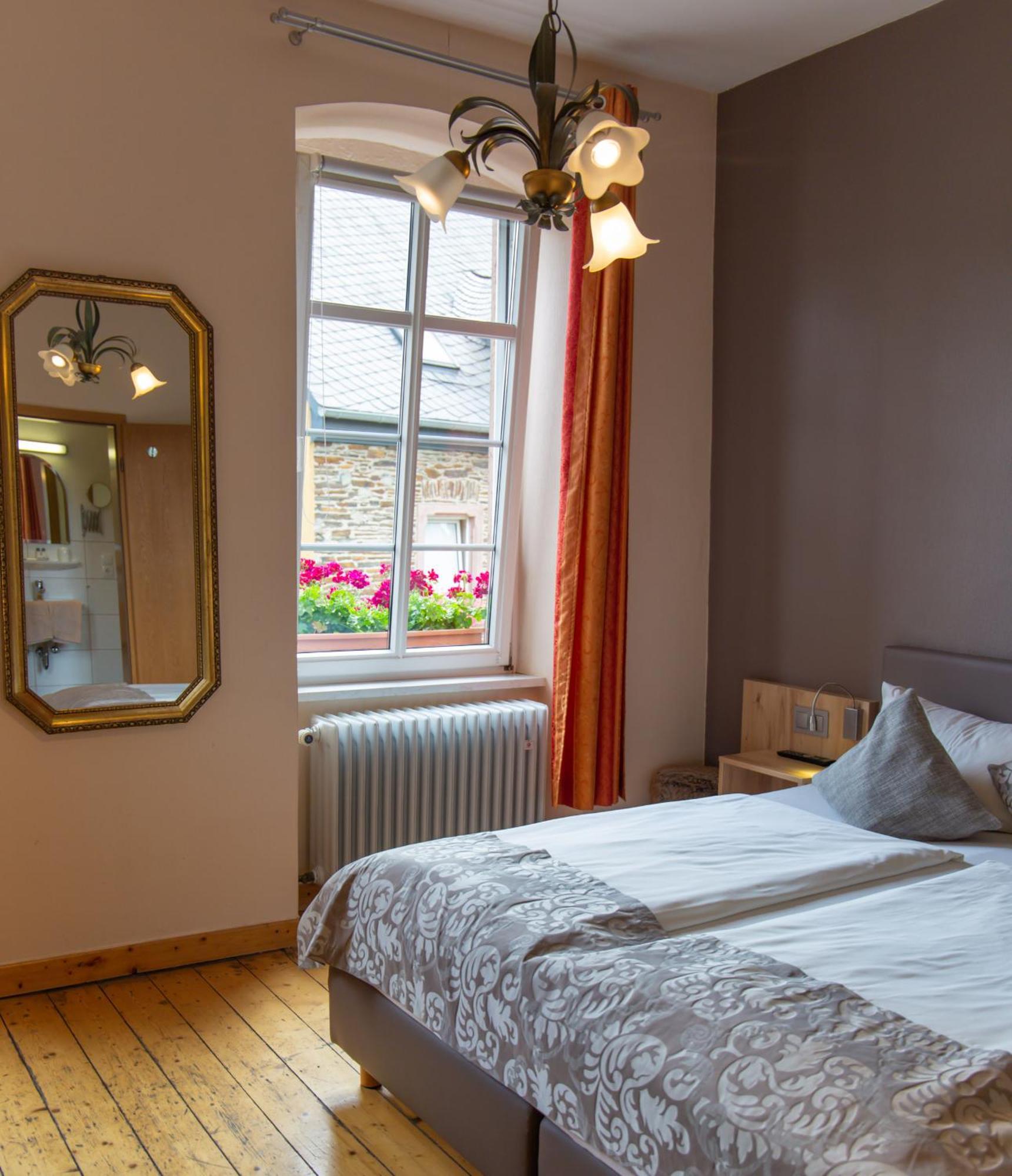 Weinhof Gassen Hotel Kröv Kültér fotó